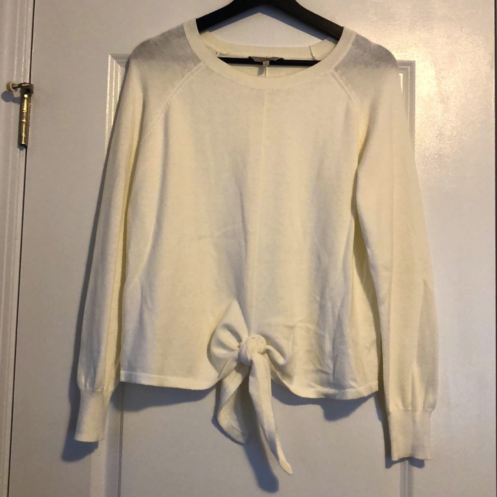 Tie front ten-oh-8 sweater!